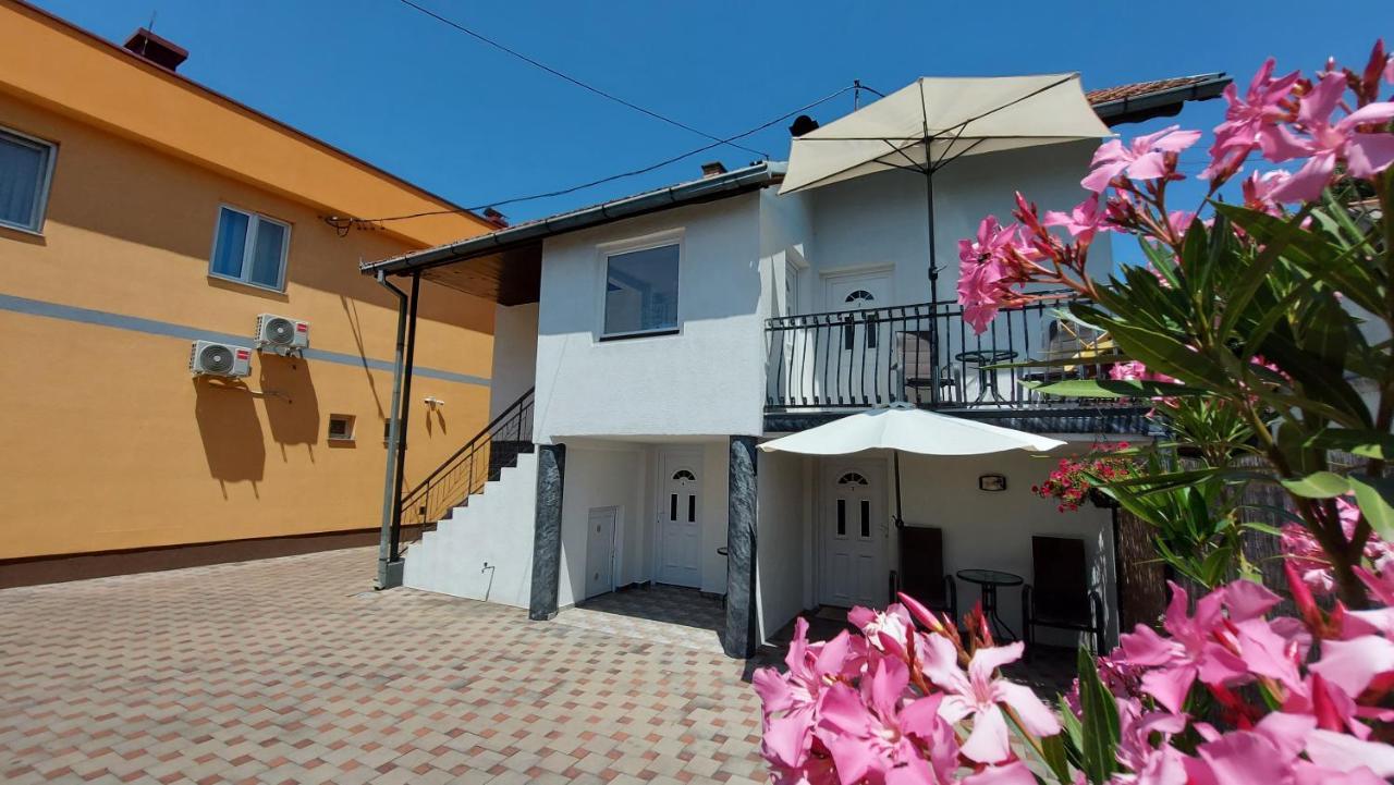 Apartment Kapetanovic Bosanski Samac Exterior foto